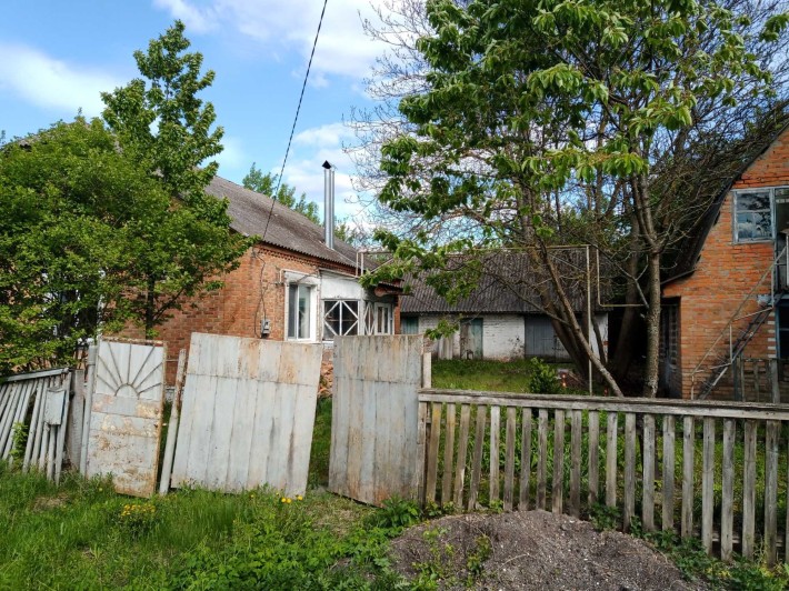 Продається приватний будинок з ділянкою в с.Вовківці - фото 1