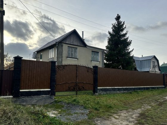 Будинок за містом 5 км тов Славута