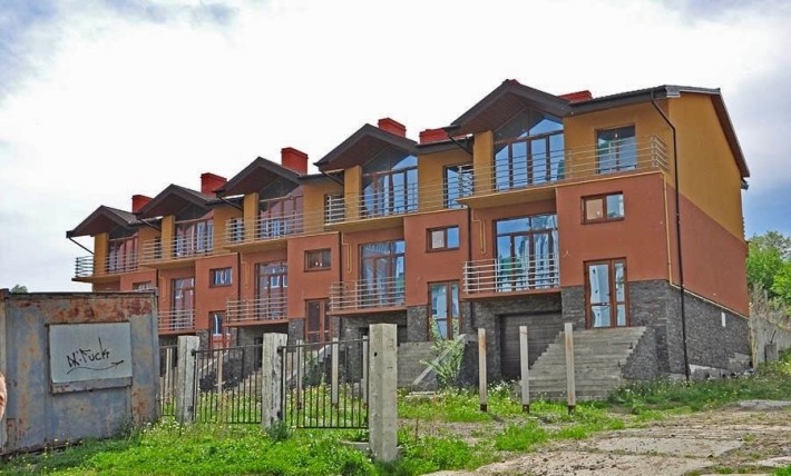 Продаж трирівневого котеджу 185 м² в Котеджному містечку Dolce Vita - фото 1