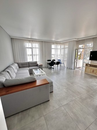 Продаж будинку 415 м2 Обухівський район м. Українка Риф. Ріка Дніпро - фото 1