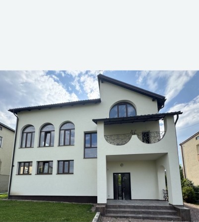 Продам сучасний двоповерховий будинок у м. Трускавець - фото 1