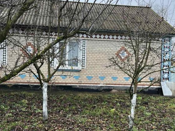 Продається добротний будинок в с. Святець з усіма комунікаціями! Хмельницкий