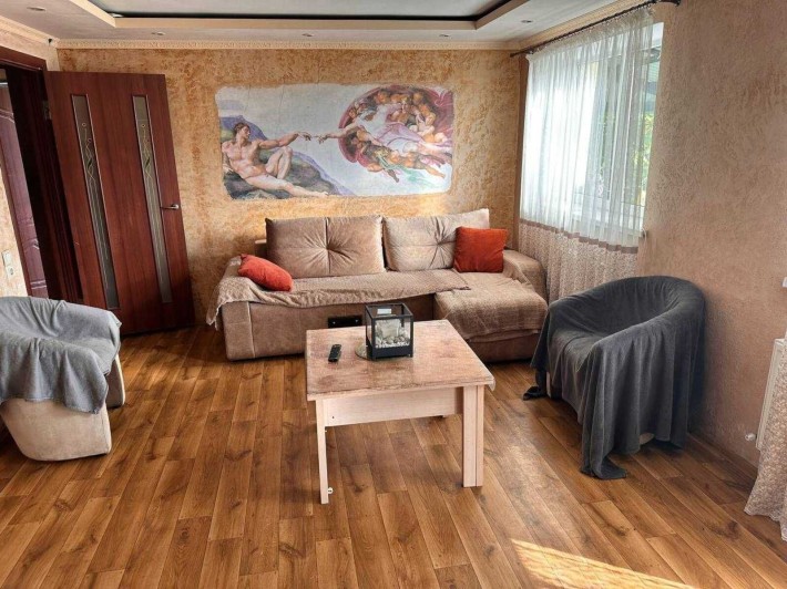 Доглянутий будинок з терасою,є зона барбекю.Готовий до заселення41862 - фото 1