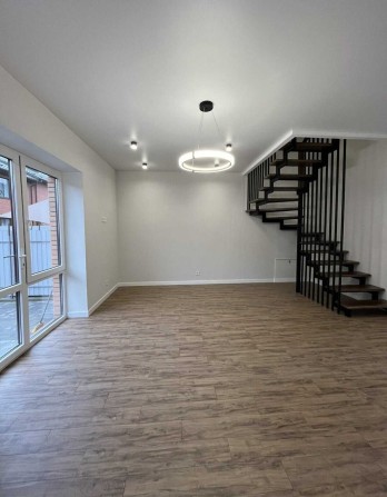 Продаж 2 поверхового таунхауса на пров. Весняний - фото 1