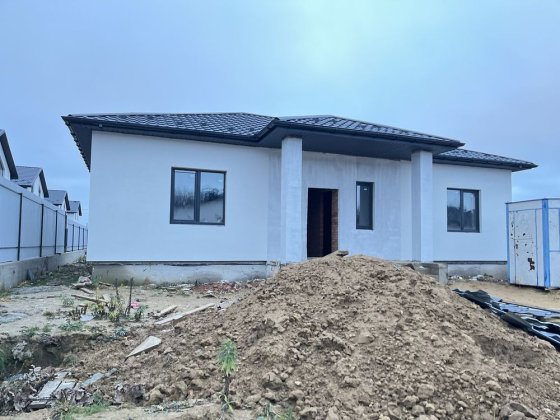 Гніванське шосе поруч магазини Агрономичное