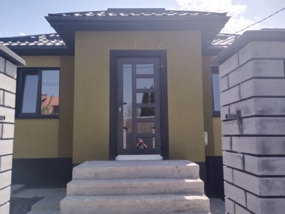 Продаж приватного будинку Зарванці