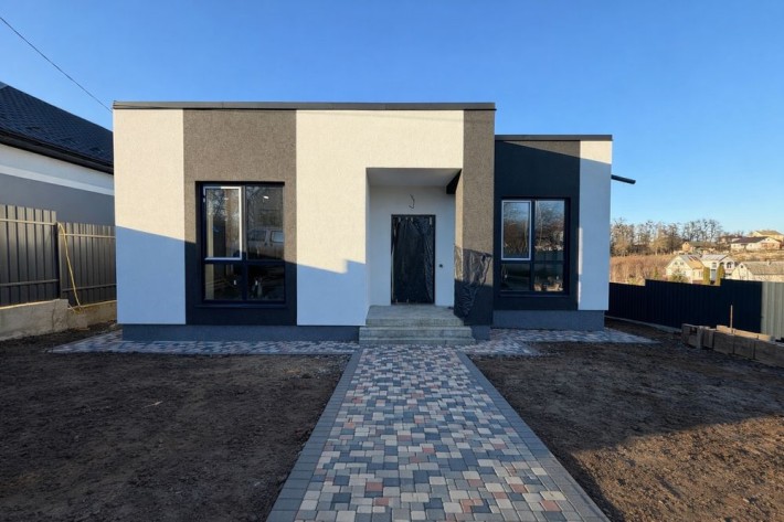 Продаж будинку в стилі хай-тек - фото 1