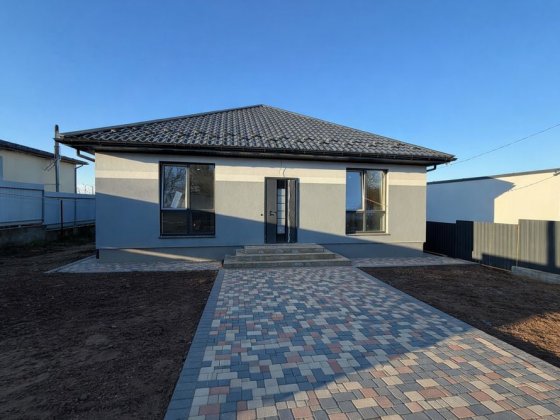 Продаж чудового будинку Зарванці