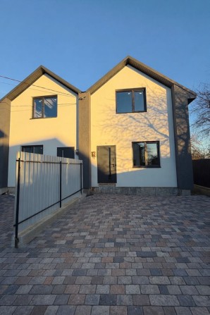 Дуплекс у передмісті - фото 1