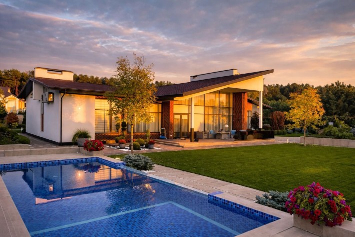 Продаж домоволодіння в смт Обухівка (Срібний Бір) - фото 1