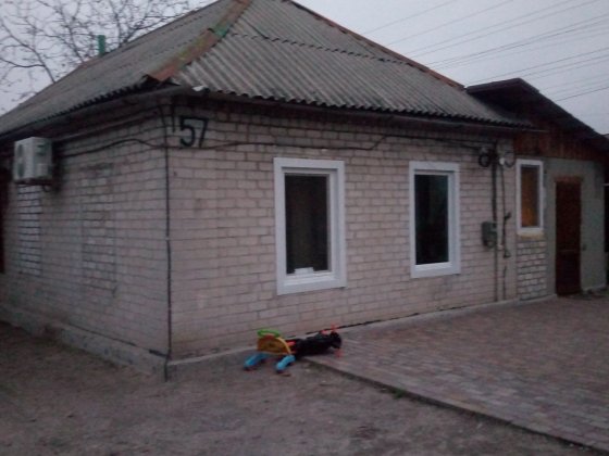 Продам дом с земельним учасник(Власник)ом Підгородне