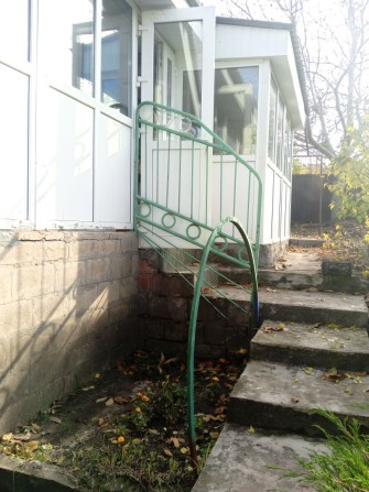 Продам будинок в  центрі міста Верходніпровськ - фото 1