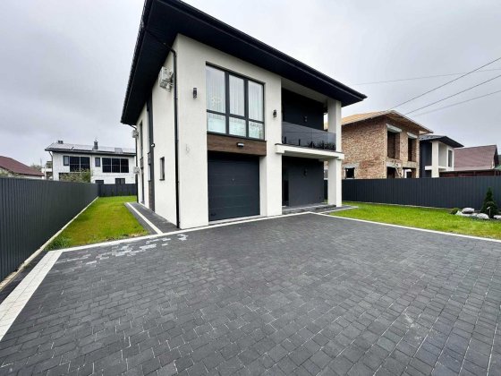 Продаю Якісний будинок в Крихівцях поруч вулиці Садова. Криховцы