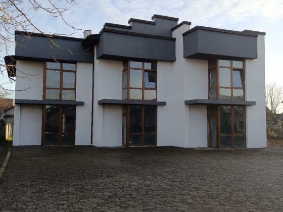 Продаж Таунхауса площею 90 м2 з великою земельною ділянкою. Криховцы