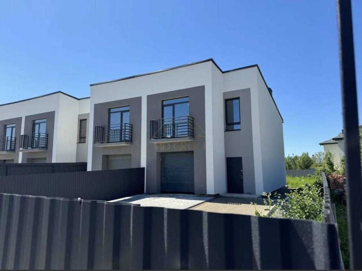 Продається Зданий боковий Таунхаус з Гаражем і ділянкою 3.8 сотих!!! - фото 1