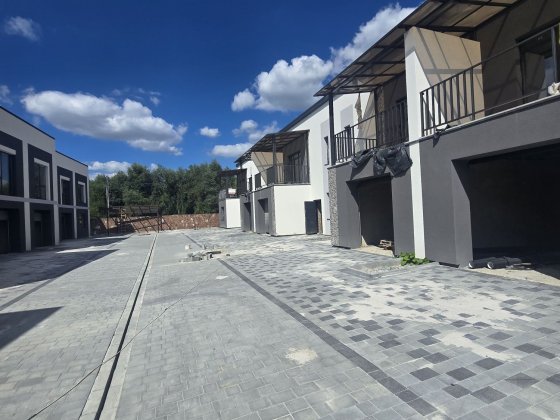 Продаж таунхауса в престижній локації с. Вовчинець Волчинец