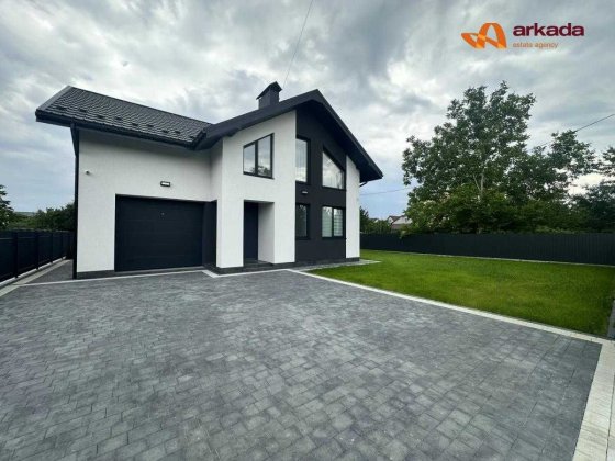 Продається готовий будинок в Крихівцях з меблями та технікою. Криховцы