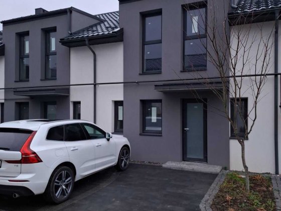 Продаю таунхаус з сучасним  ремонтом. До центру міста 10 хвилин.125м2 Криховцы