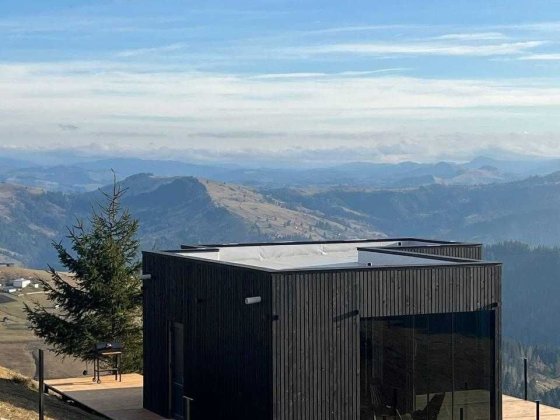 Vector Hill – преміум котеджі в Карпатах Верховина