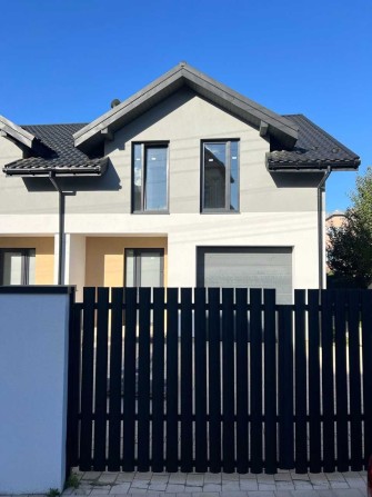 НАПІВОСОБНЯК з гаражем та власним подвір'ям 3сотих - фото 1