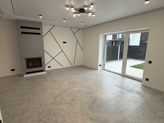 Таунхаус з ремонтом в Крихівцях Крихівці