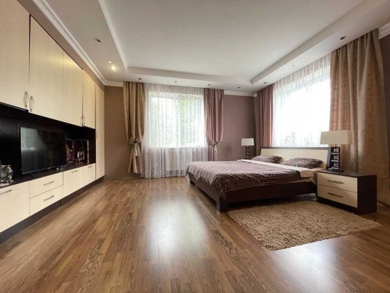 Продам гарний просторий будинок Клузів