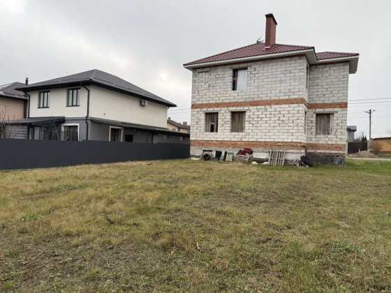 Продам будинок в гарній локації в Білогородці Білогородка