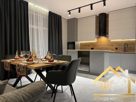 Дуплекс з дизайнерським ремонтом с.Гатне Гатне