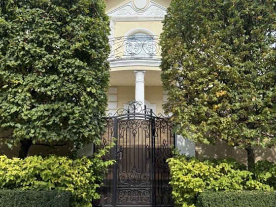 Якісний Будинок для Заможної Родини/Три майстер-спальні/Поруч Парк Крюковщина