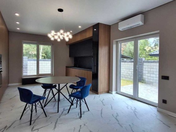 Будинок з ремонтом в Ворзелі, на 5 Сотках з ГАЗом Ворзель