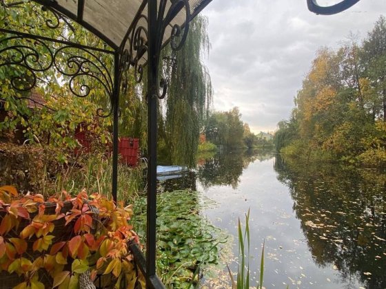 Продаю дом в Козине Конча-Заспа выход на воду свой пирс Козин