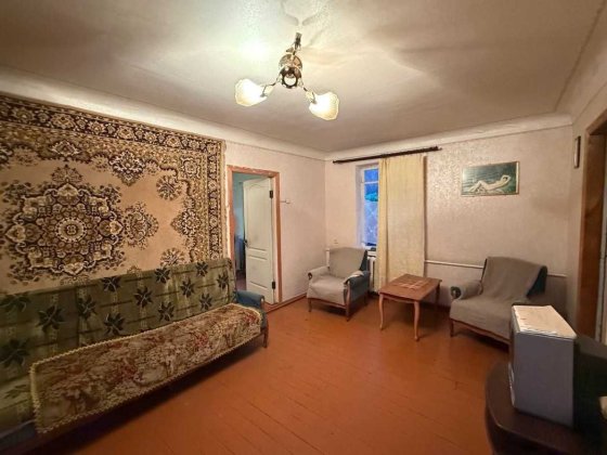 Продаж частини будинку 56м². 3 кімнати. 5 соток. Газове опалення. М:1 Ворзель