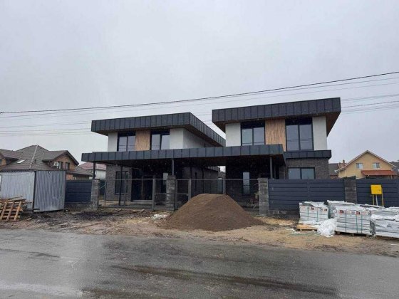 Двоповерховий будинок 150 кв.м. на 5 сотках землі с. Білогородка Білогородка