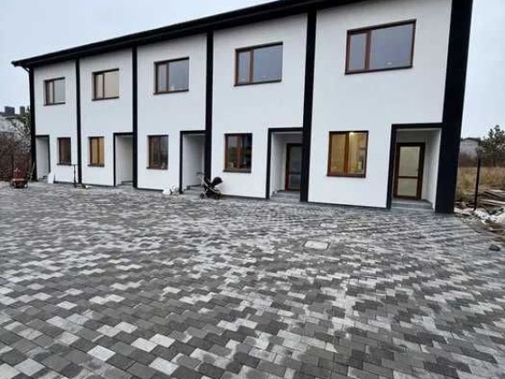 БЕЗ КОМІСІЇ! Продаж таунхаусу з ремонтом 98м2! с. Святопетрівське Святопетрівське