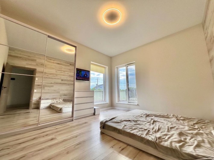 Окремий будинок з ремонтом 115м2 , ділянка 6 соток ! Сертифікат - Так - фото 1