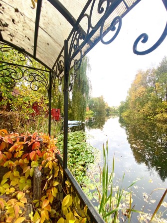 Продаж єлітного будинку смт Козин,вул.Лугова.Газ! - фото 1