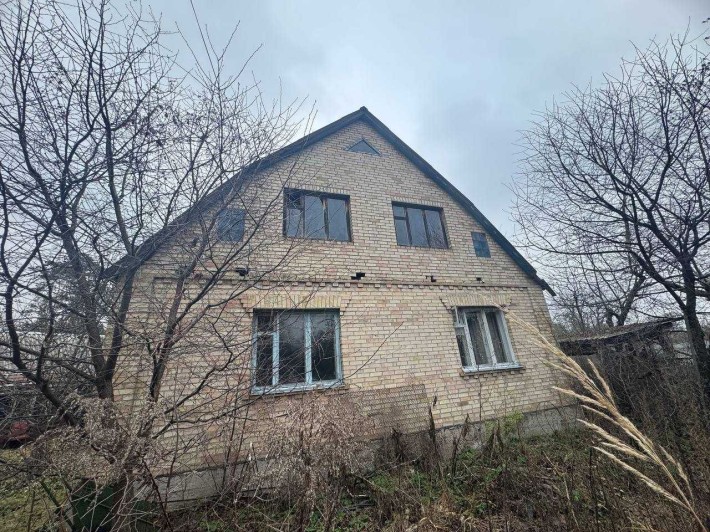 Будинок під реконструкцію з бетонним перекриттям. Хооша локація - фото 1