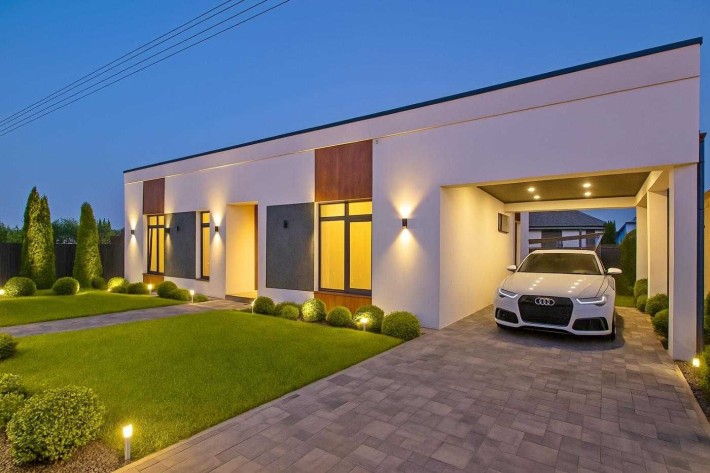 Продам будинок з початковим ремонтом! Сховище та автонавіс! - фото 1