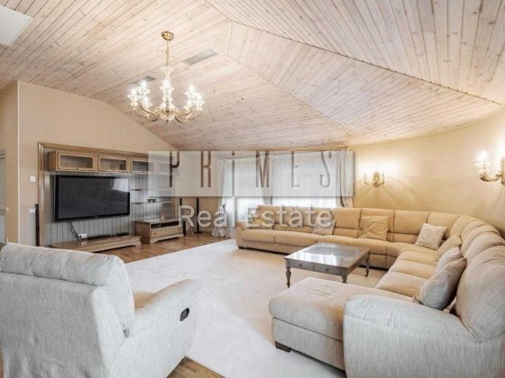 Продажа дома 250м2 бассейн, элинг для лодки, КГ Дніпрова Хвиля, Козин Козин