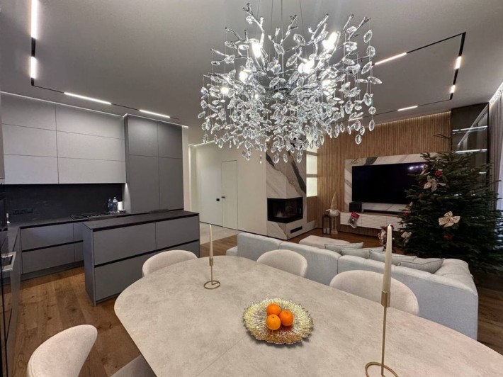 Будинок топ якості/з каміном/з терасою/автонавісом/дизайнерський ремон - фото 1