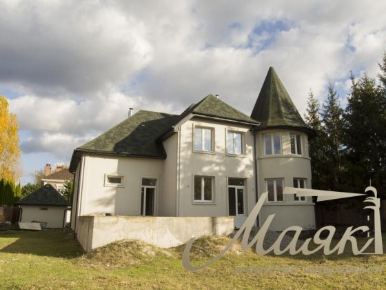 Продажа дома с гаражом 365м2, участок 15 соток в КГ ОБРИЙ - К  Козин Козин