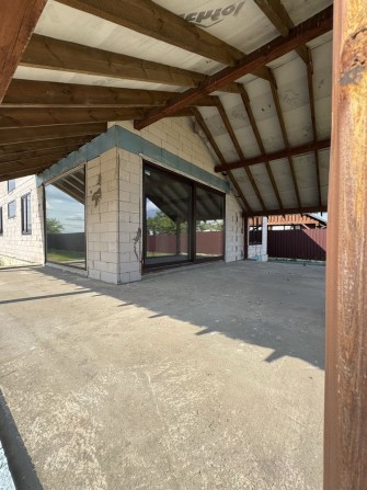 Будинок з ділянкою 8 соток/240м2/крита тераса/хоз приміщення/без % - фото 1