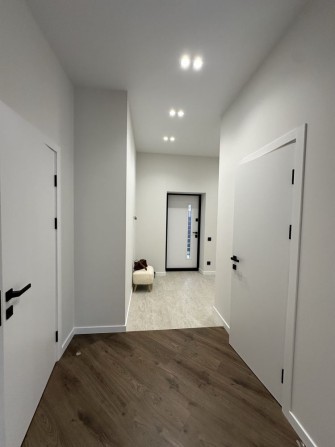 БУДИНОК з ремонтом. Одноповерховий. 3 кімнати. Паркомісце - фото 1