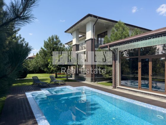 Продаж 6к Будинку Вишеньки 300м² 8.2соток Вишенки