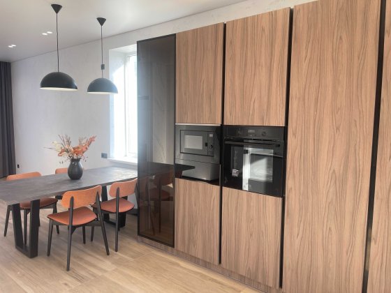 Якісний 2-поверховий будинок з новим ремонтом! Мінімальне оформлення! Гореничі