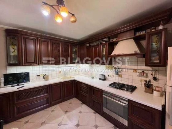 Лесники - дом 212 м кв  на 8 сотках Лесники