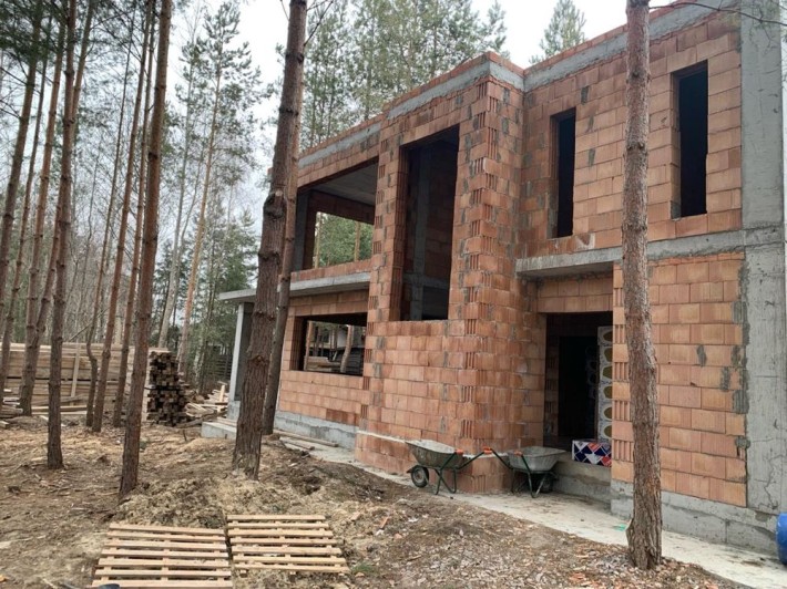 Боярка  «Сосновий маєток» продаж коттеджу 180 квм з соснами - фото 1