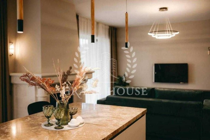 Продаж будинку з ремонтом Ходосівка Лісники 3 спальні 8 соток озеро - фото 1