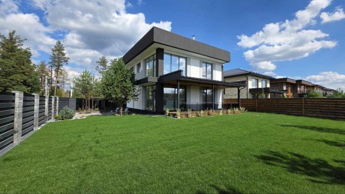 Будинок 200 м2 з ремонтом в Ходосівці, 8 соток землі, закрите КМ - фото 1