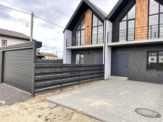 Таунхаус з подвір’ям - ідеальний варіант для сім’ї ! Вигідна ціна Стоянка